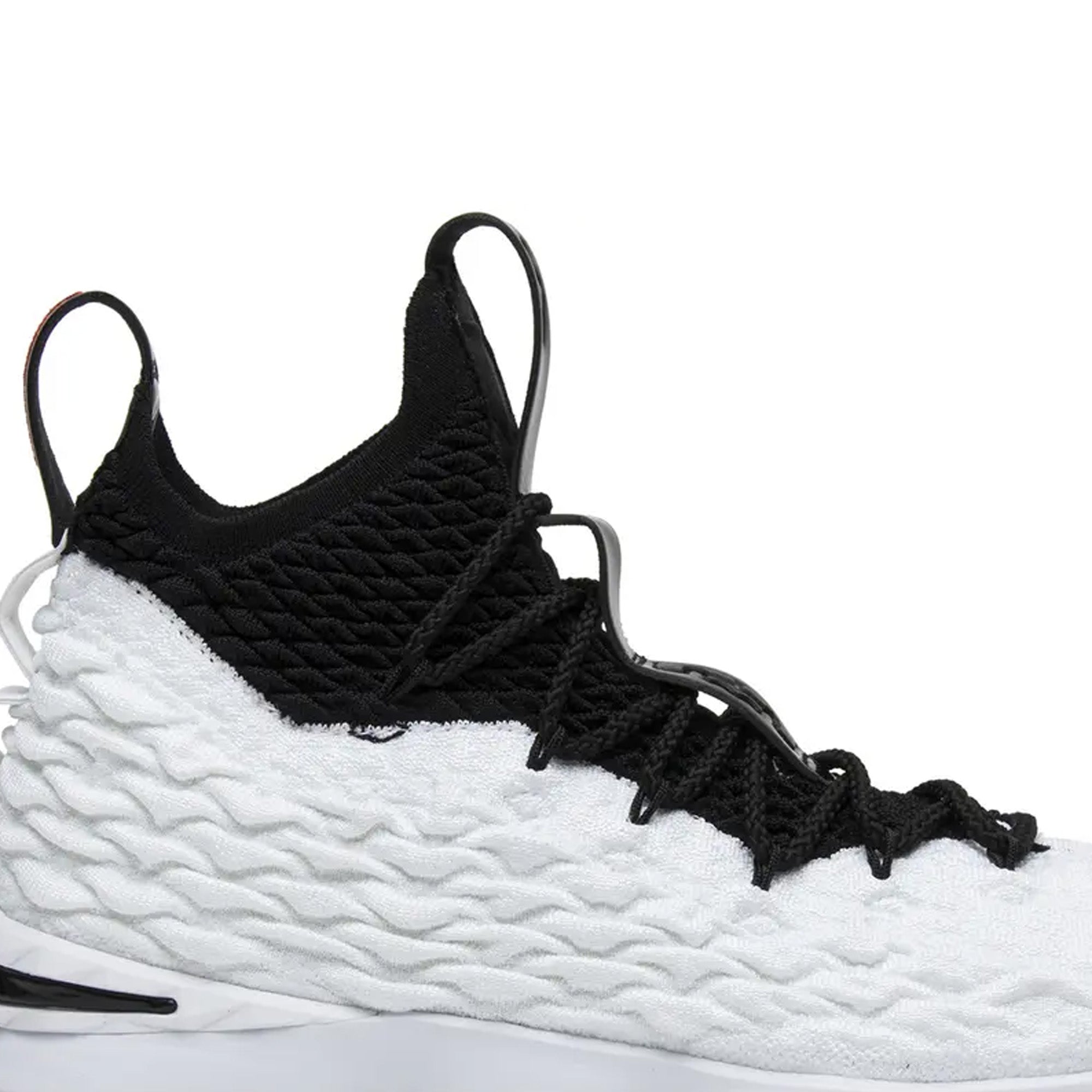 LeBron 15 'Graffiti' (2018)